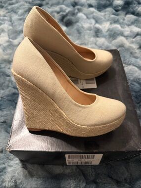 Victoria's Secret Beige Canvas Wedge Espadrilles